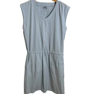 Mountain and Isles Dress Women's Sz Small Hiking Comfort V-Neck Pockets
